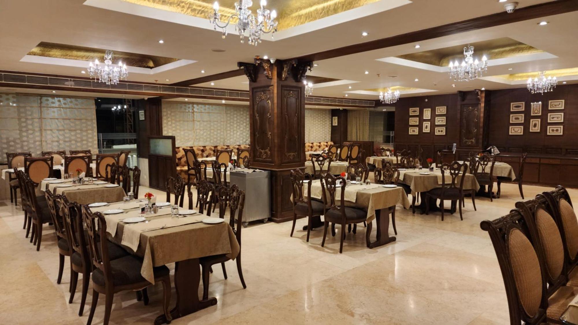 Hotel Royal Ark - Касаули Экстерьер фото