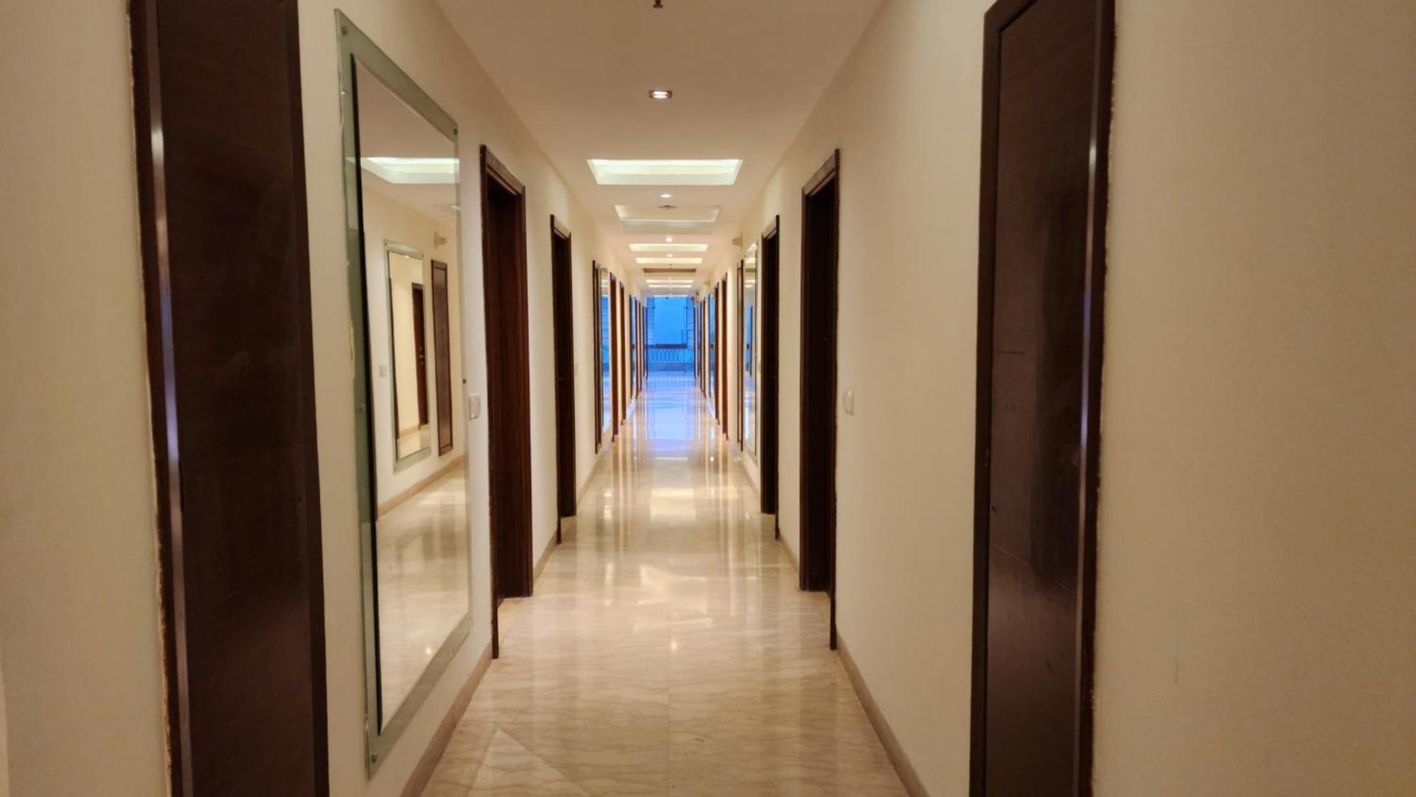 Hotel Royal Ark - Касаули Экстерьер фото