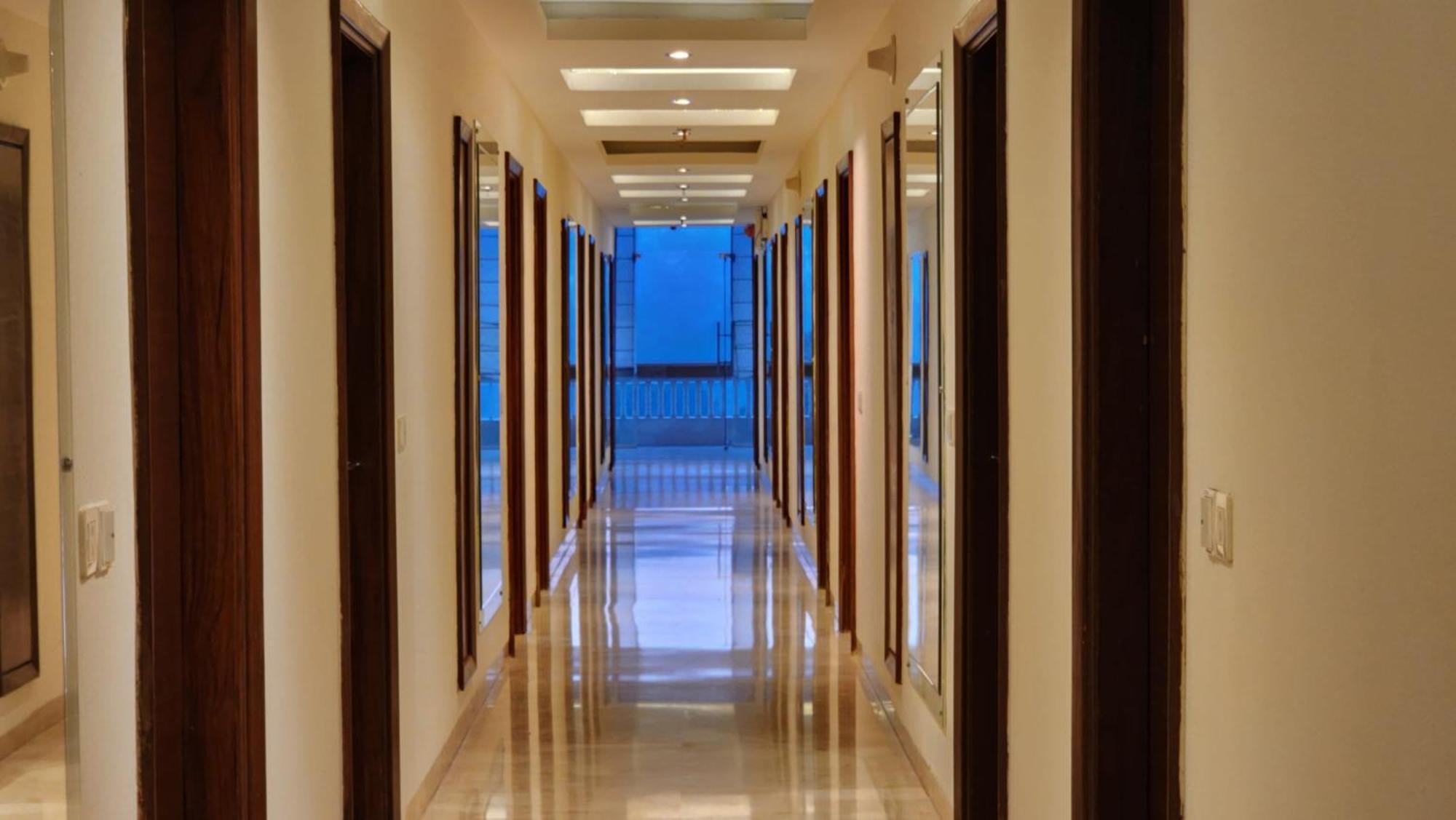 Hotel Royal Ark - Касаули Экстерьер фото