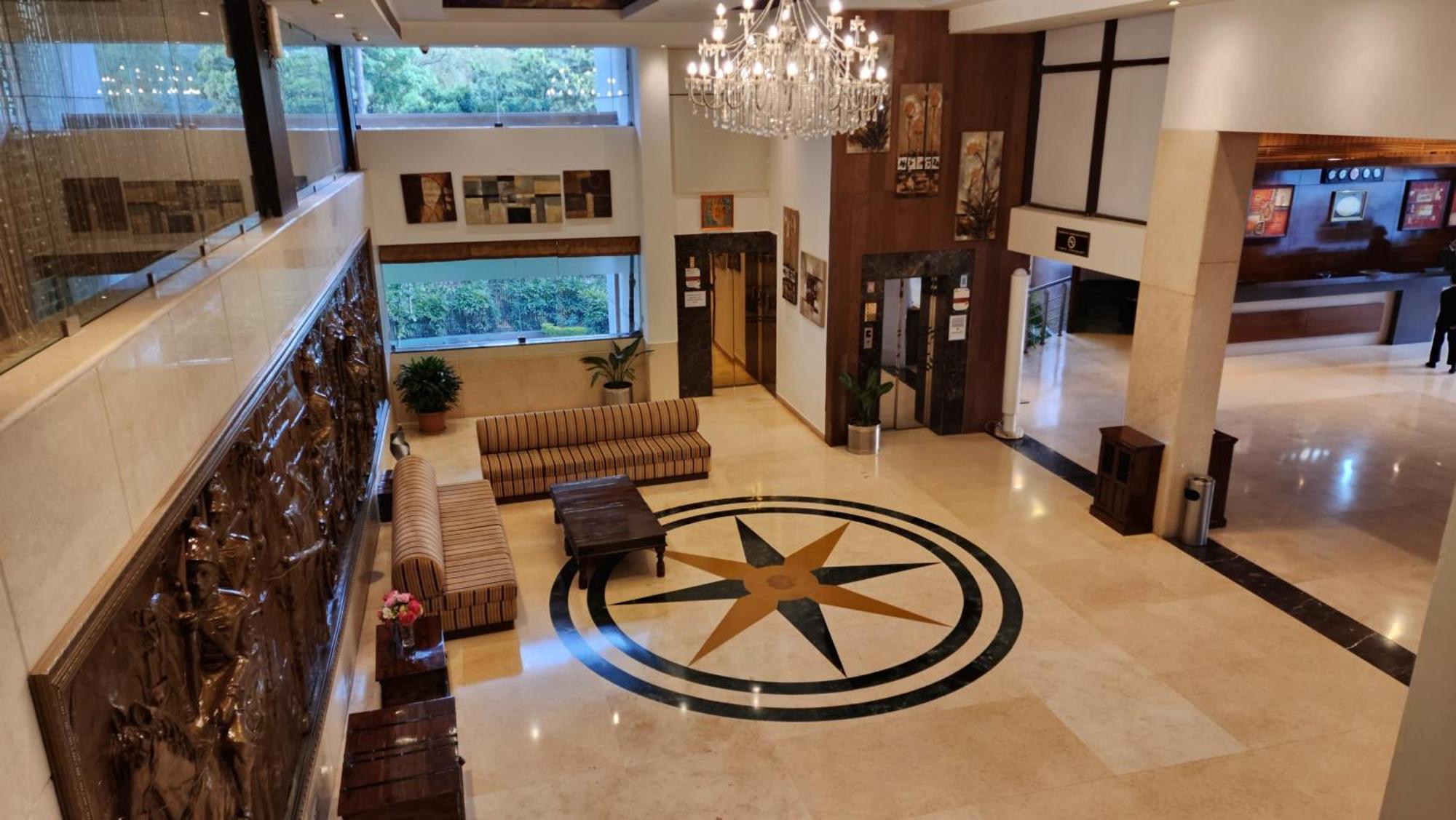 Hotel Royal Ark - Касаули Экстерьер фото