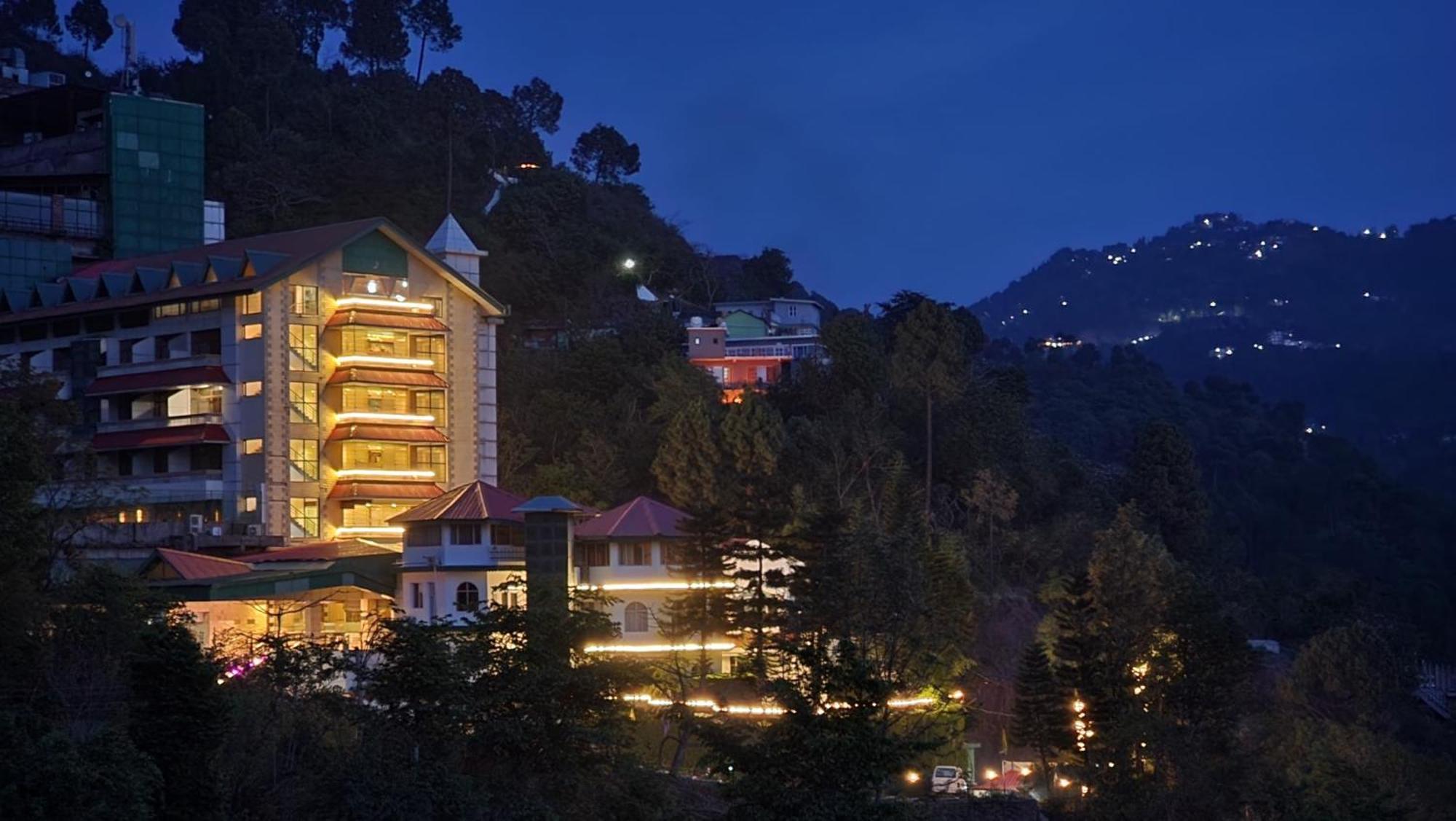 Hotel Royal Ark - Касаули Экстерьер фото
